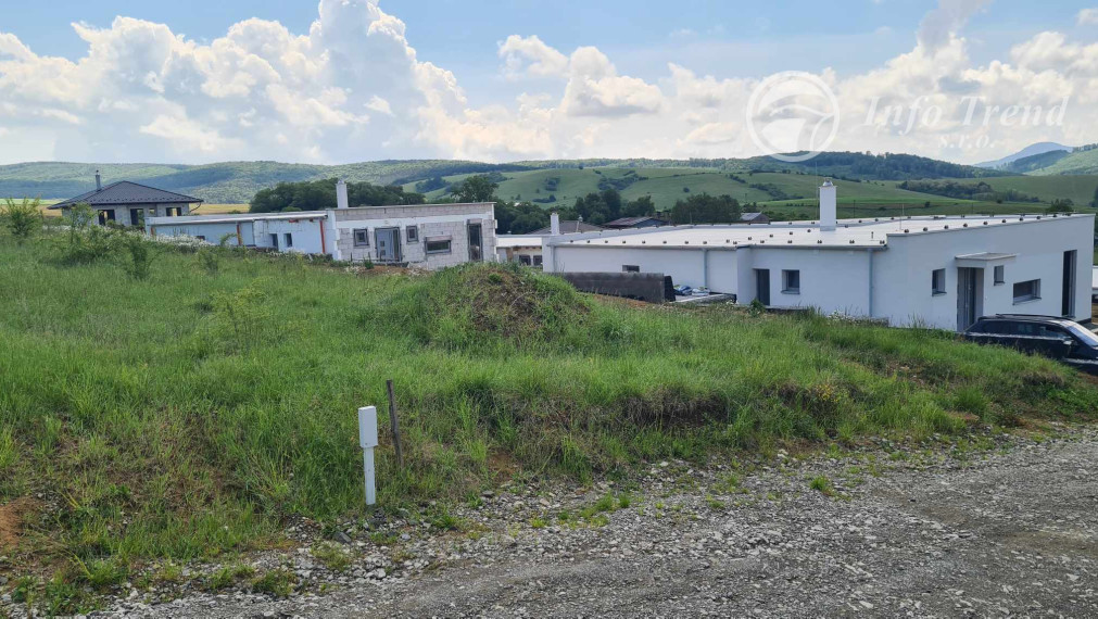 Stavebný pozemok v obci Raslavice