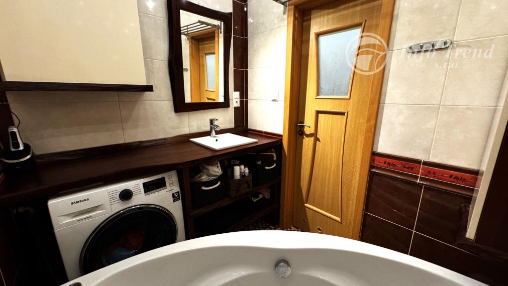 Priestranný  3- izbový byt v Bardejove