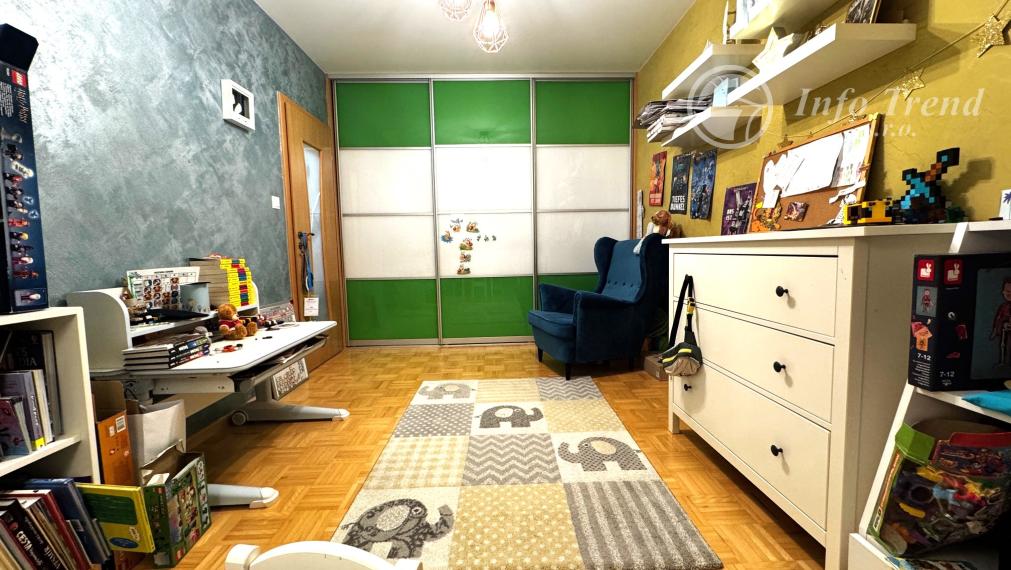 Priestranný  3- izbový byt v Bardejove