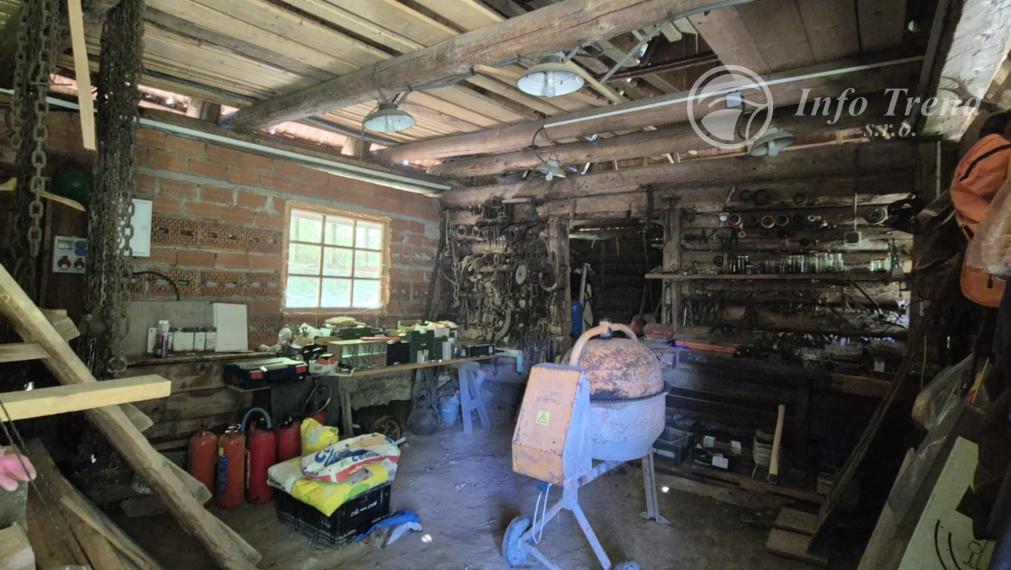 Rekreačná chata - dobová drevenica v Livovskej Hute