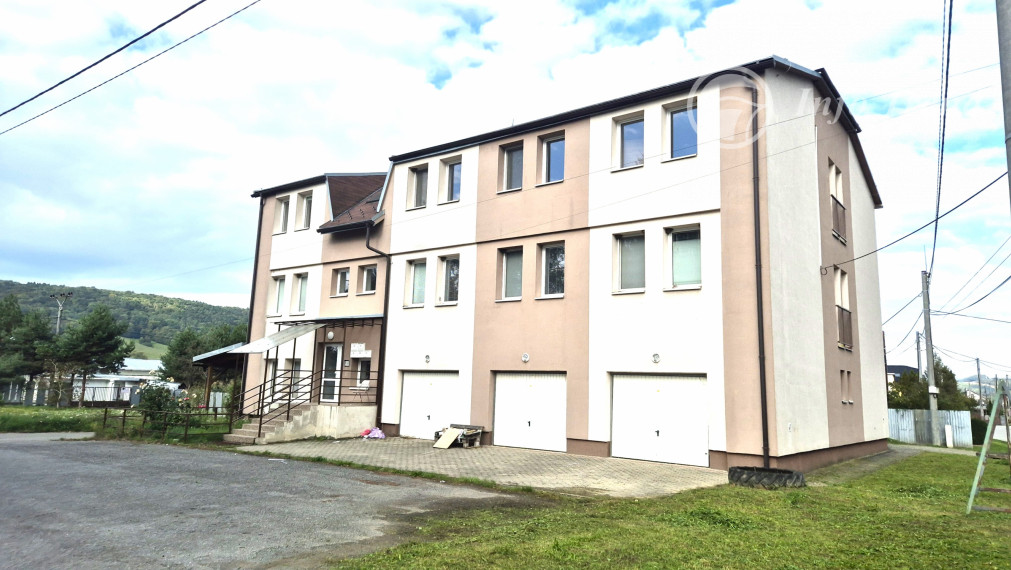 3-  izbový byt s garážou v obci Kurima