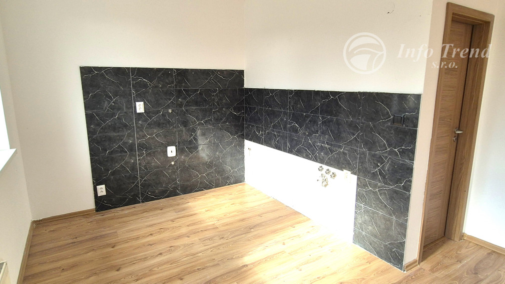 3-  izbový byt s garážou v obci Kurima