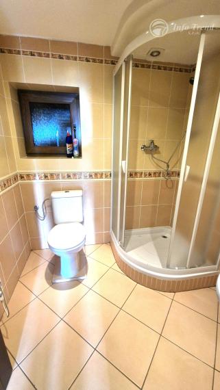 Veľká Murovaná chata v obci Nižná Polianka