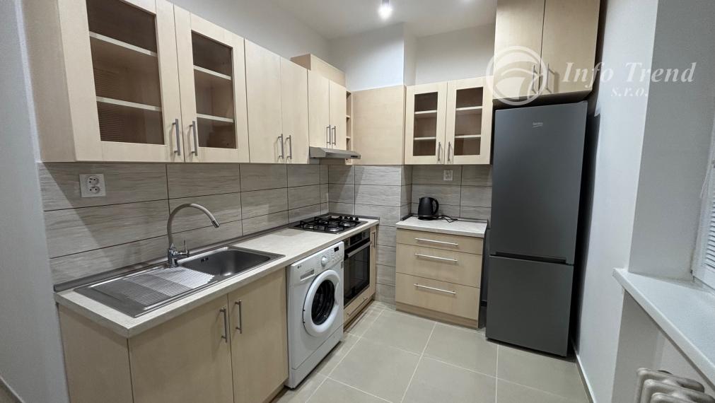 Na prenájom 2 izbový byt, blízko centra mesta Bardejov