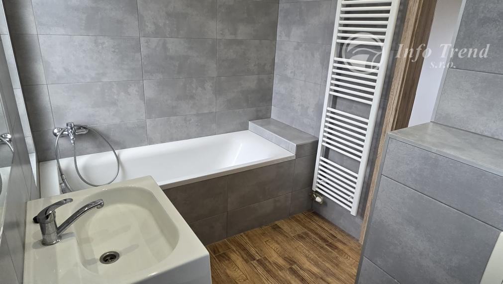 Priestranný 2 izbový byt v Bardejove