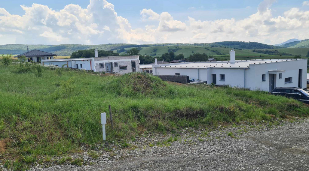 Stavebný pozemok v obci Raslavice