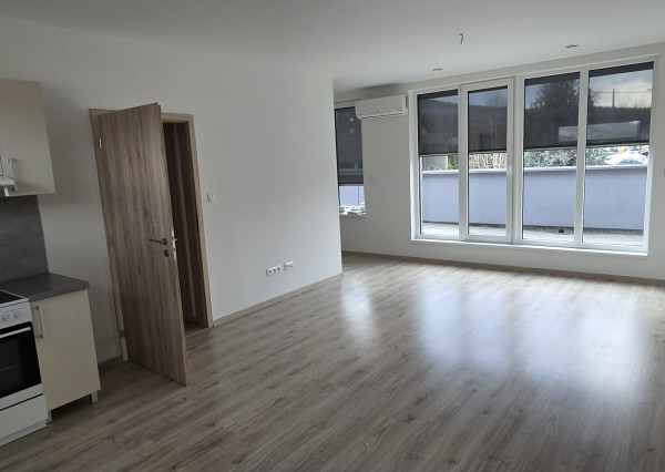 Priestranný 2 izbový byt v Bardejove