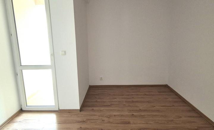 3-  izbový byt s garážou v obci Kurima - fotografia 5
