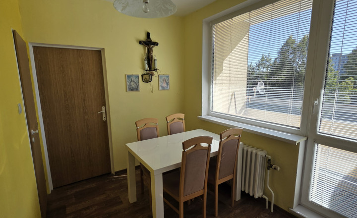 3 izbový byt, v žiadanej lokalite mesta Bardejov - fotografia 4