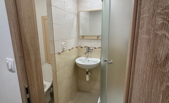 Na prenájom 2 izbový byt, blízko centra mesta Bardejov - fotografia 6